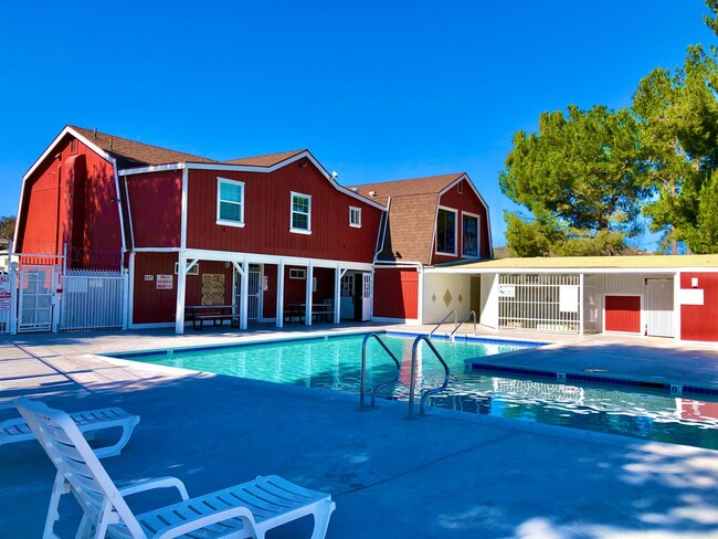 Building Photo - Awesome Updated Single Story in The Darling "Farm" Community of Wildomar, Close to Everything, bu...