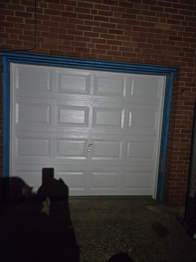 Building Photo - 2445 Brookwood St