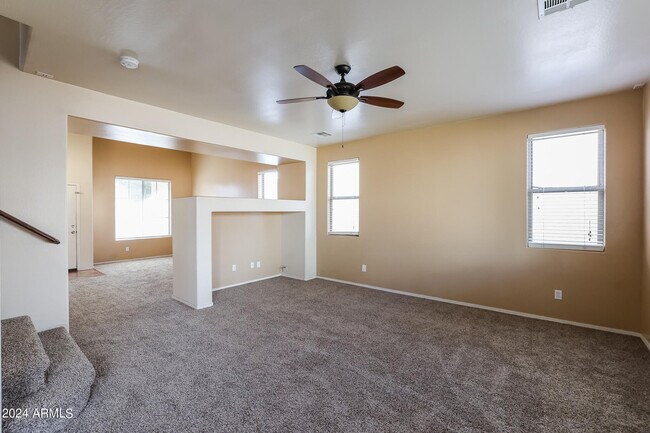 Building Photo - 14944 N 174th Dr