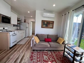 Building Photo - 5418 Deane Ave