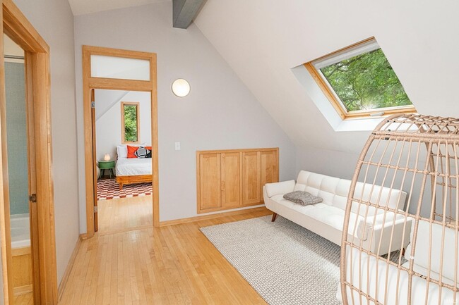 Building Photo - 612 N Kerry Dr