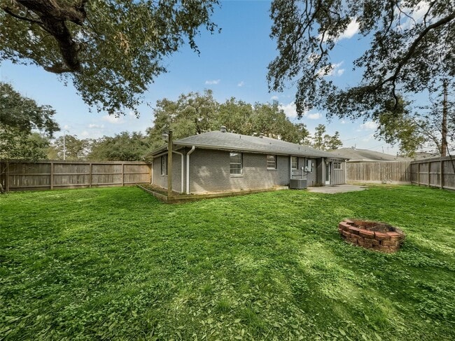 Building Photo - 4234 T C Jester Blvd