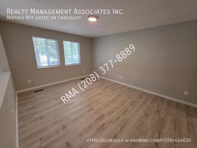 Building Photo - 3033 W Malad St