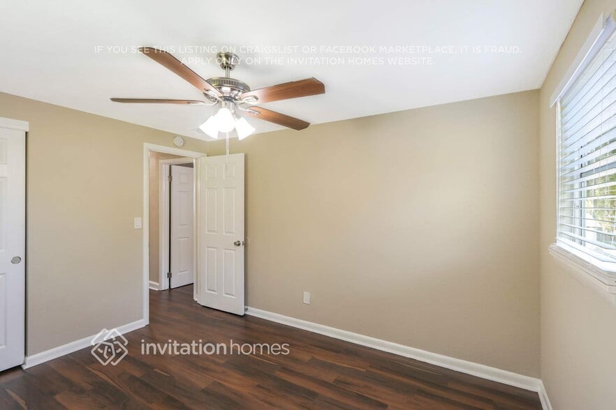 Building Photo - 11298 92nd St N