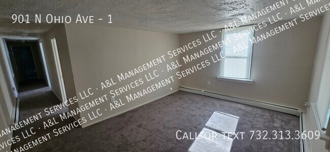 Building Photo - 901 N Ohio Ave