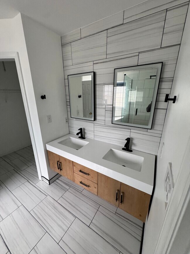 Building Photo - 2525 Blackwolf Run Ln