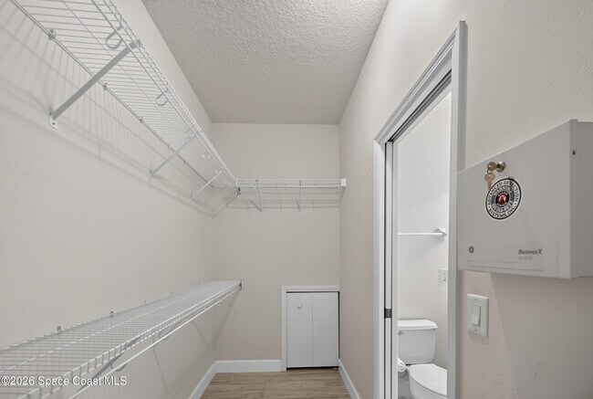 Building Photo - 3641 Titanic Cir