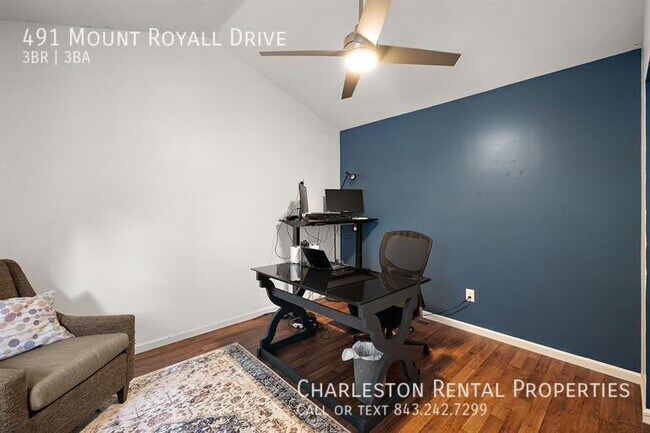 Building Photo - 491 Mt Royall Dr