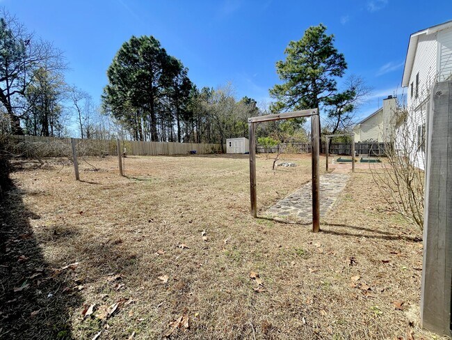 Building Photo - 239 Yorkshire Dr