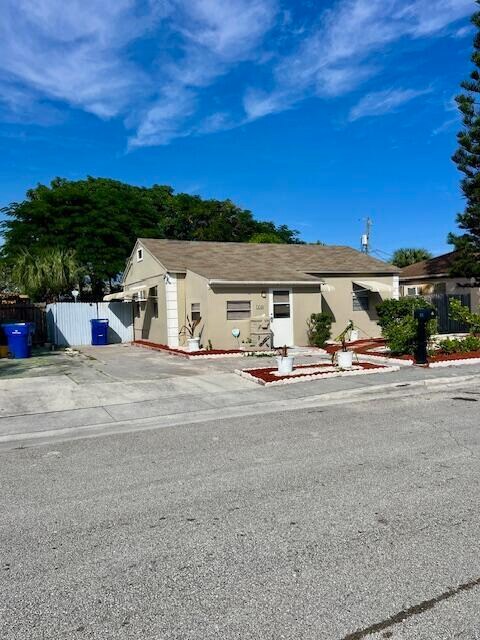 Primary Photo - 538 W 3rd St