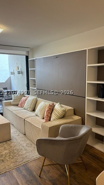 Building Photo - 2625 Collins Ave