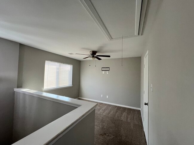 Building Photo - 11711 Chanteloup Dr