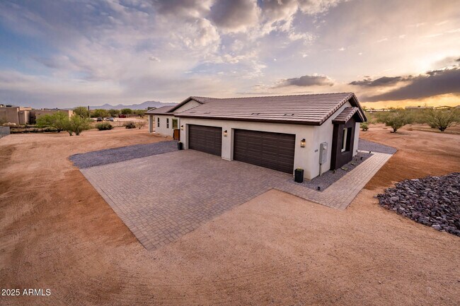 Building Photo - 15223 E Lone Mountain Rd
