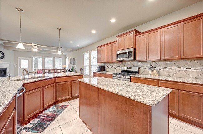 Building Photo - 5614 Glenfield Spring Ln