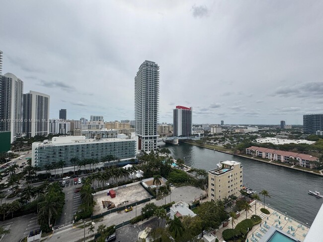 Building Photo - 3800 S Ocean Dr