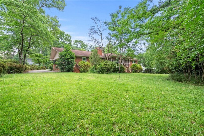 Building Photo - 511 Arbor Dr