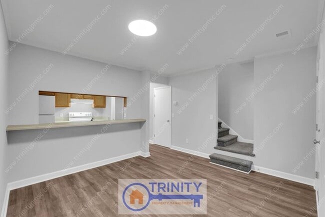 Building Photo - *1 MONTH FREE - Move in BEFORE 3/1! Beautiful!