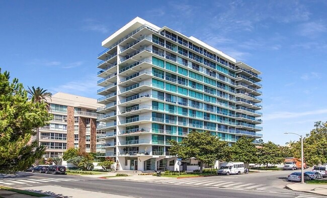 Building Photo - 535 Ocean Ave