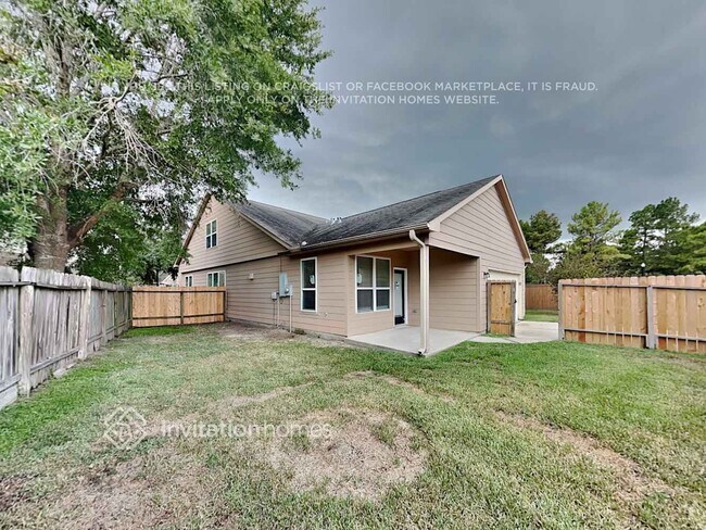 Building Photo - 17247 Marquette Point Ln