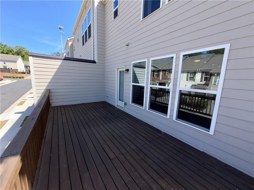 Building Photo - 361 Watson Ave