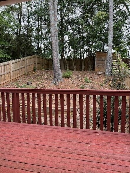 Building Photo - 3909 Meadow Creek Dr