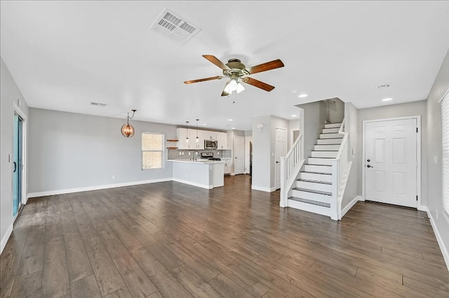 Building Photo - 7912 Ivy Run St