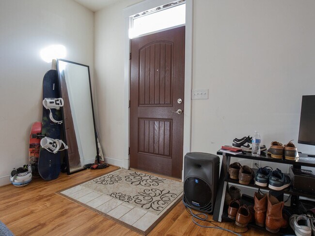 Building Photo - The Fountain Square Apartments