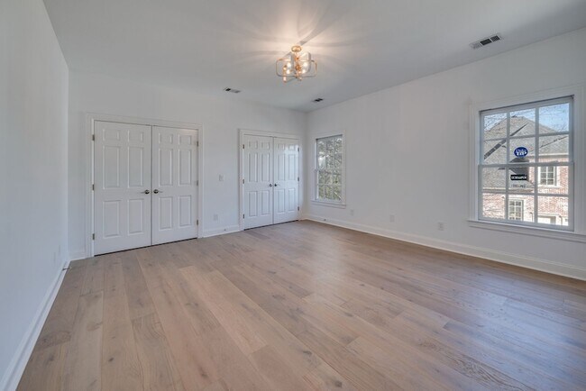 Building Photo - 1449 Willowbrooke Cir