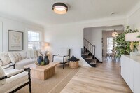 Building Photo - 2716 Lincoln Ave