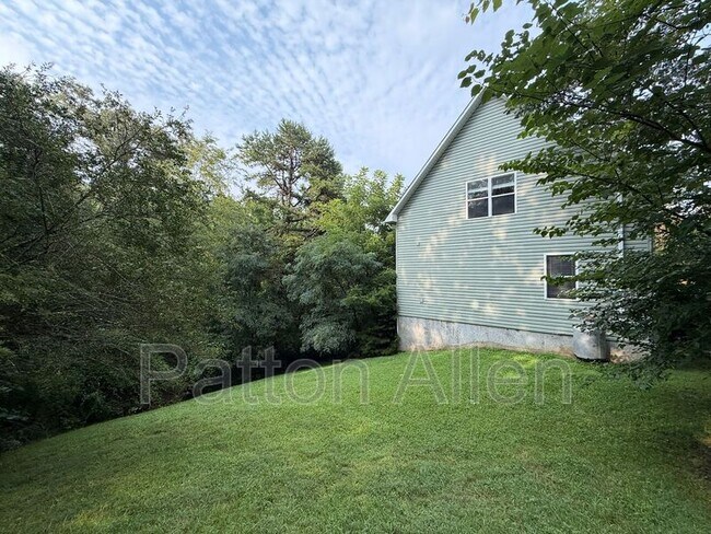 Building Photo - 59 Kelly Field Dr