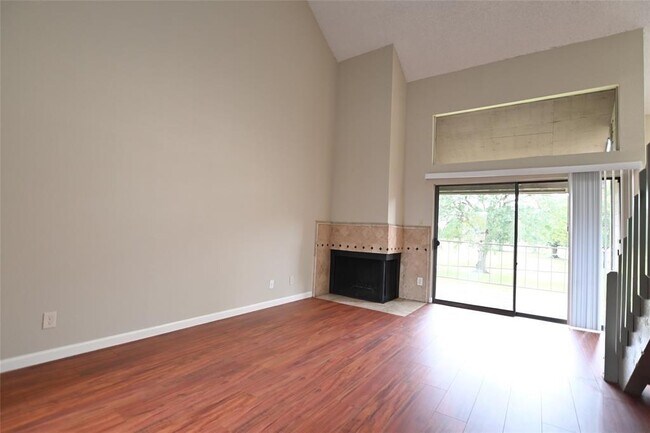 Building Photo - 8451 Sands Point Dr