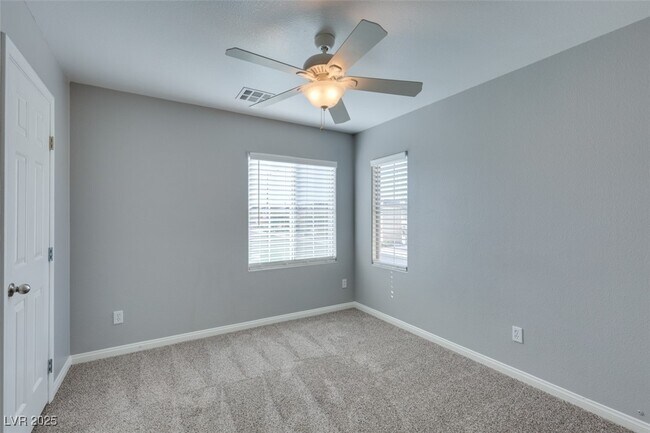 Building Photo - 5660 N Balsam St