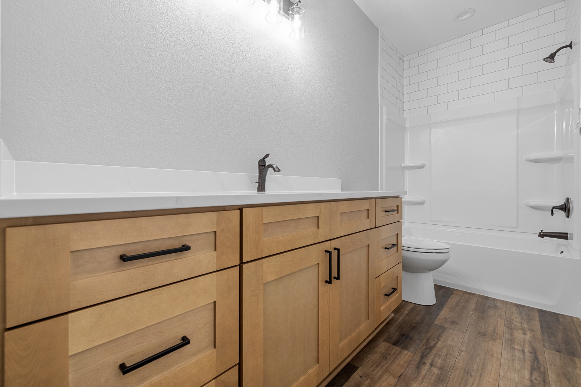 Building Photo - 1867 Woodland Way