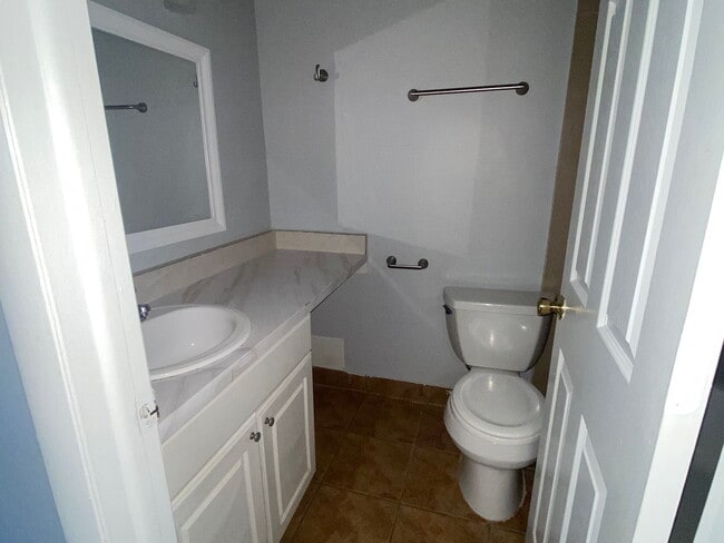 Building Photo - "Charming 2-Bed, 2-Bath Retreat in Winter ...
