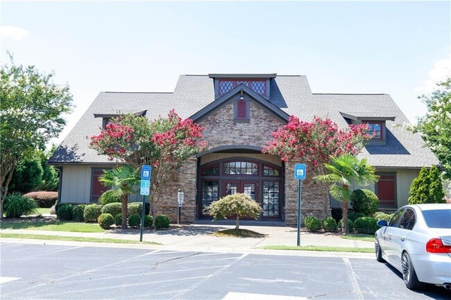 Building Photo - 1939 Durwood Ln