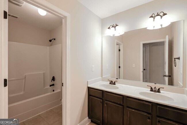 Building Photo - 2901 Canyon Glen Way