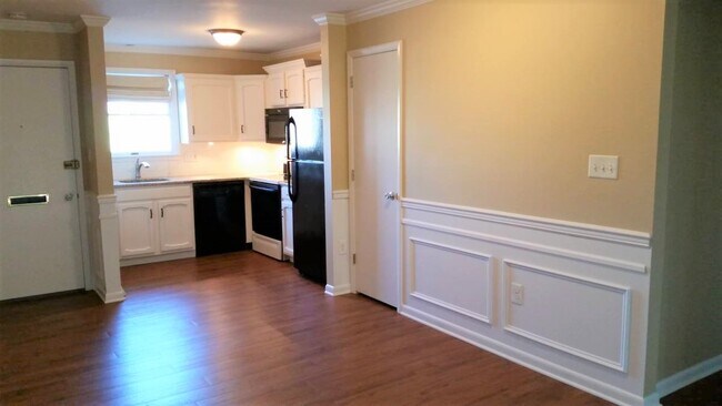 Pantry and Dining Area - 301 N Duke St