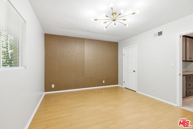 Building Photo - 11410 Canton Dr