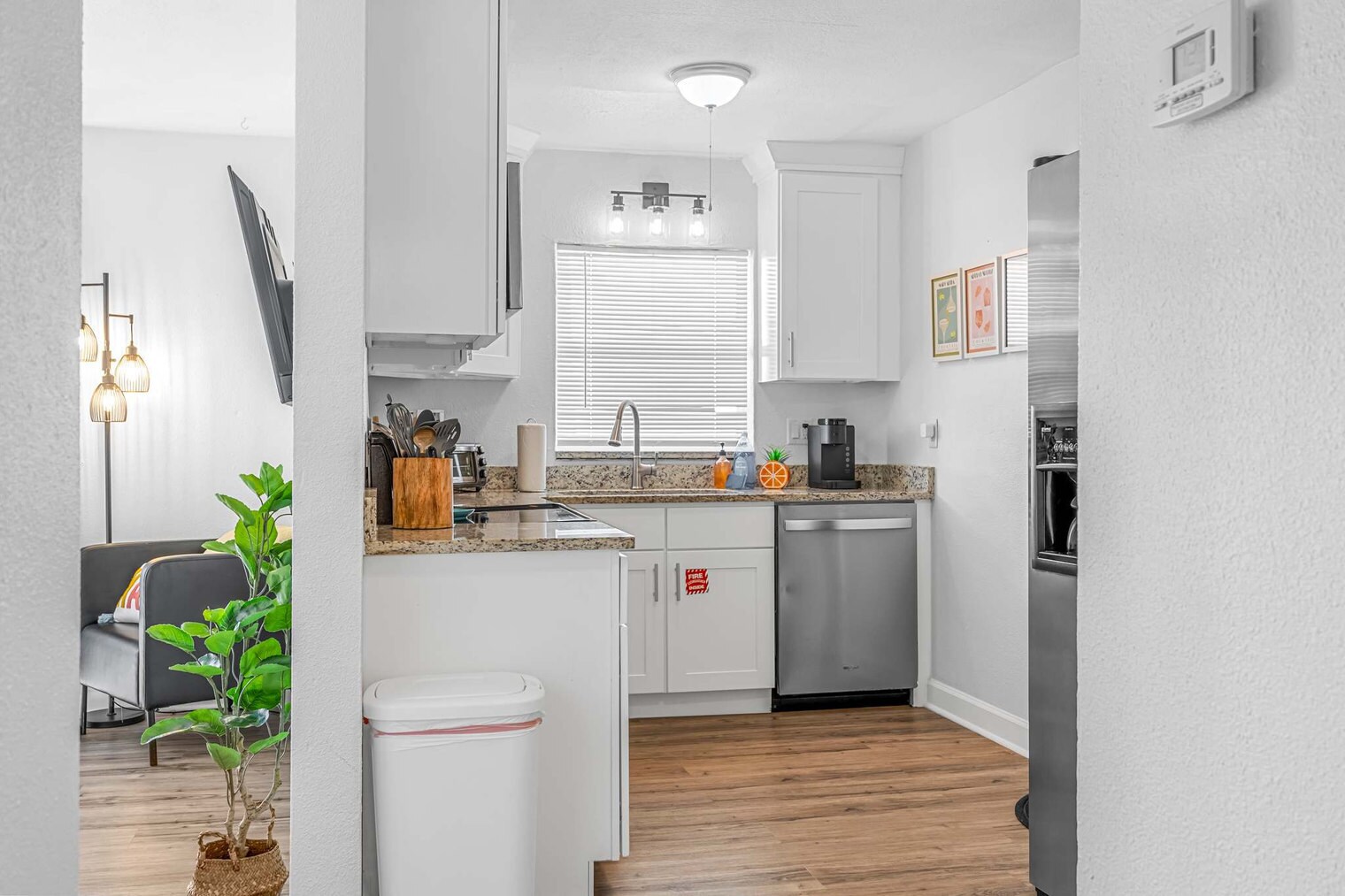 Building Photo - 3524 S Atlantic Ave