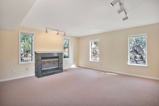 Building Photo - 1292 Timberbranch Ct