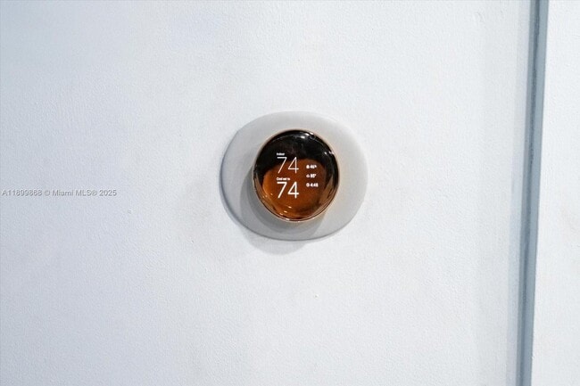 Building Photo - 125 NE 107th St