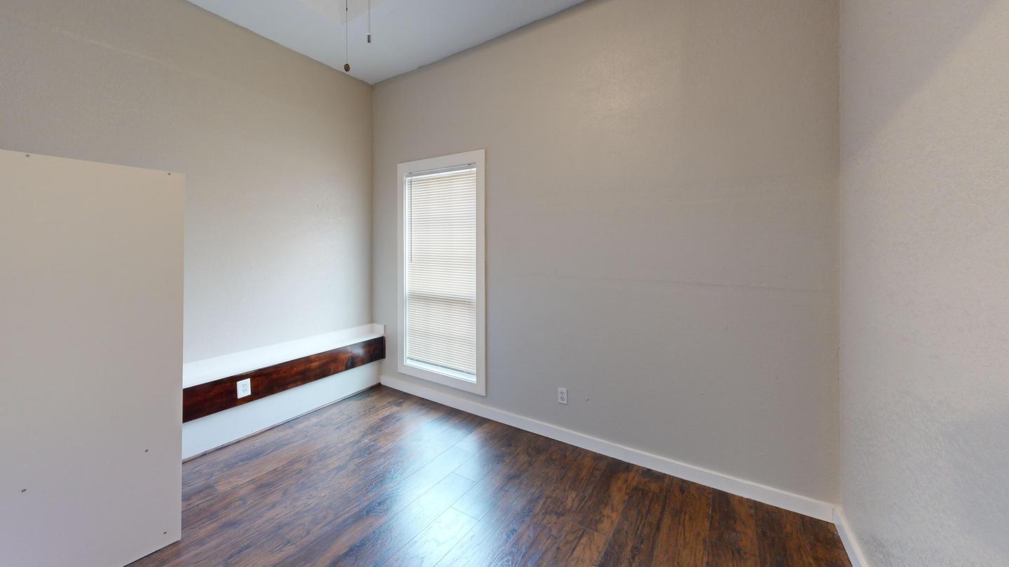 Building Photo - 1317 Killian Dr