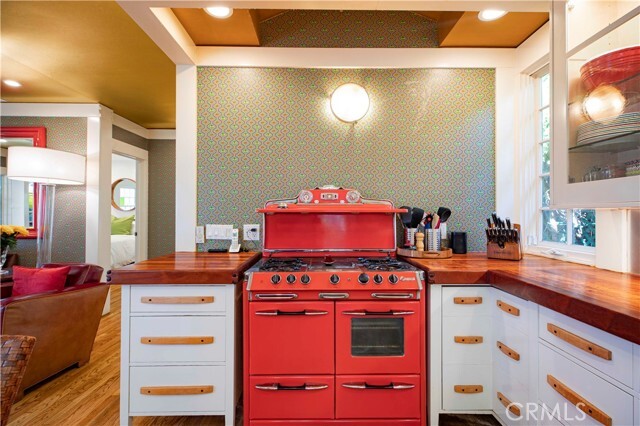 Building Photo - 195 S Parkwood Ave