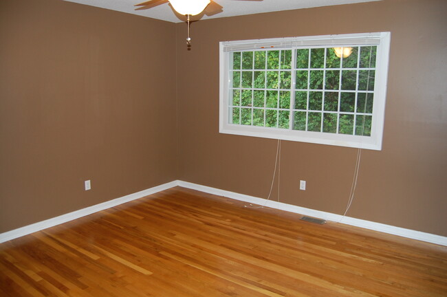 Bedroom 1 - 506 N Greensboro St
