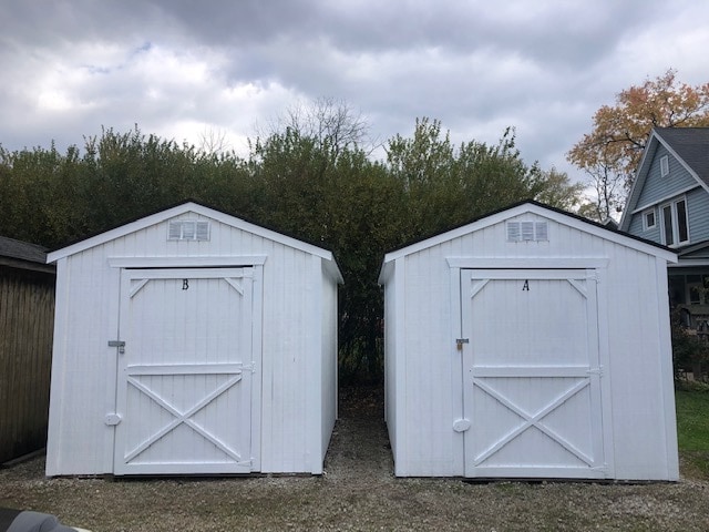 Sheds - 113 E Pleasant St