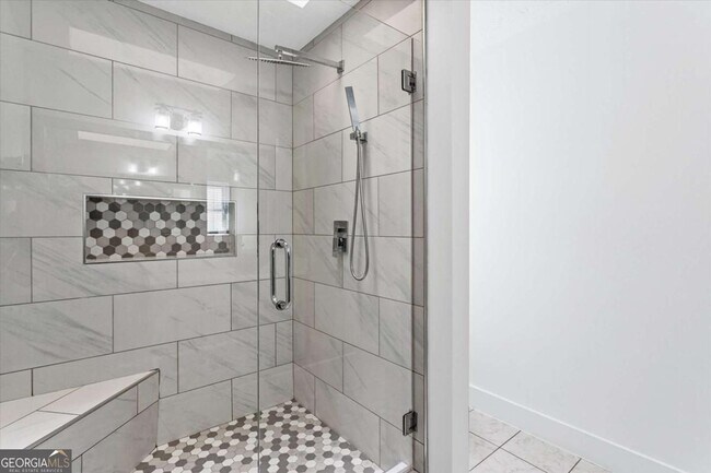 Building Photo - 140 Grayland Creek Dr