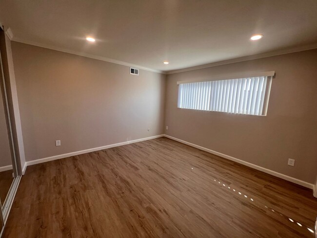 Building Photo - FULLY REMODELED 3+BR/2BA home in EL CAJON ...