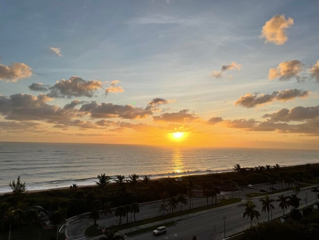 Building Photo - 801 S Ocean Dr