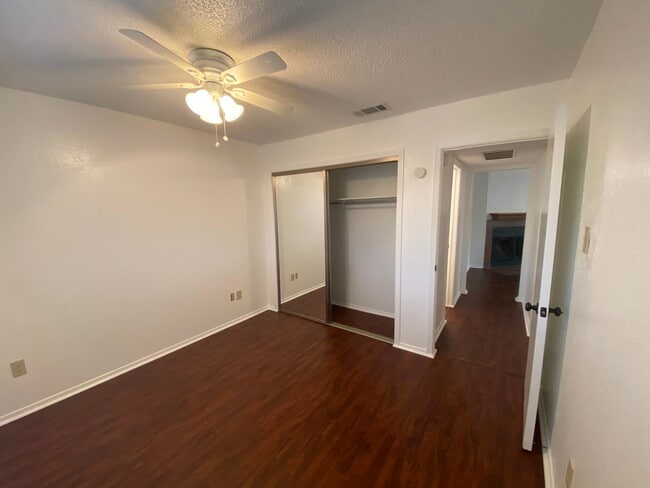 Third bedroom - 1809 West Spring Creek Parkway