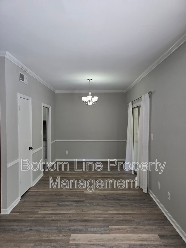 Building Photo - 5949 Quail Hollow Rd